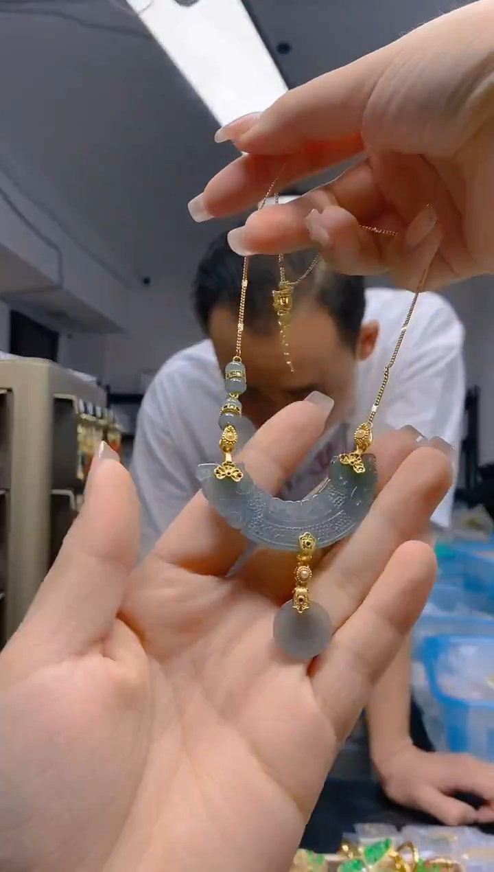 【闪购商品】翡翠耳饰合金501翡翠锁骨链