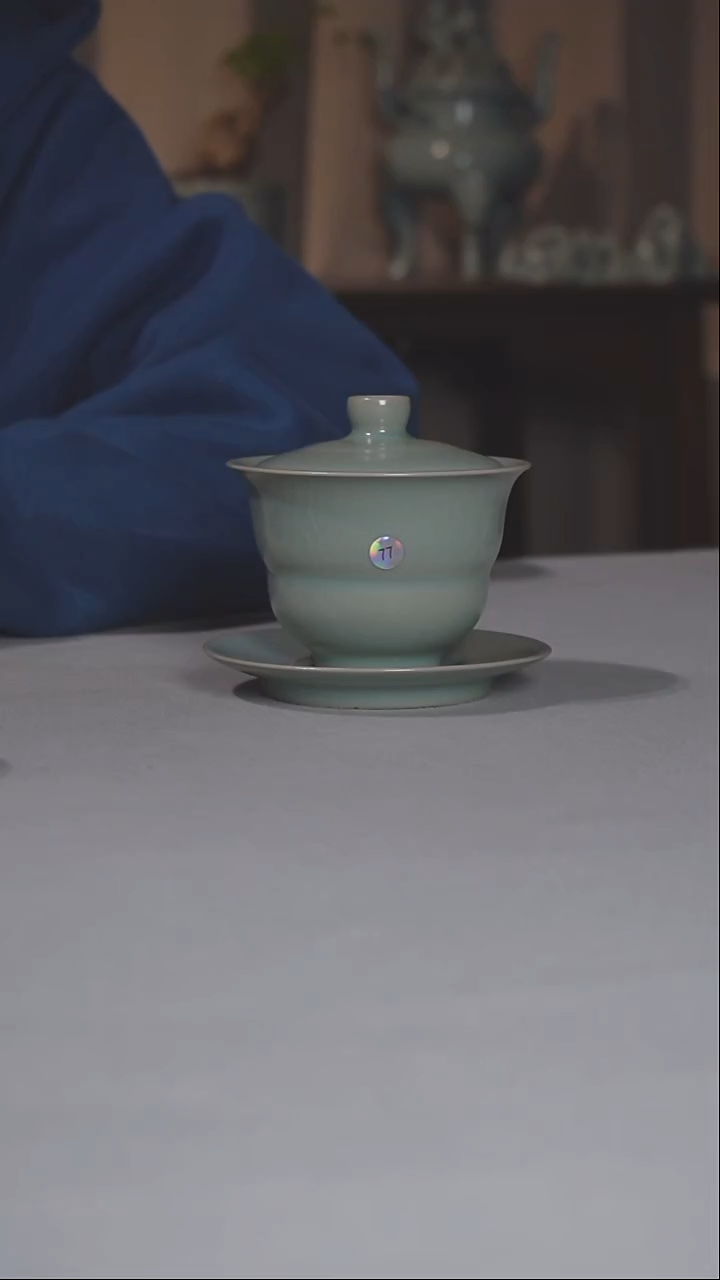 汝瓷77号微瑕葫芦三才盖碗
