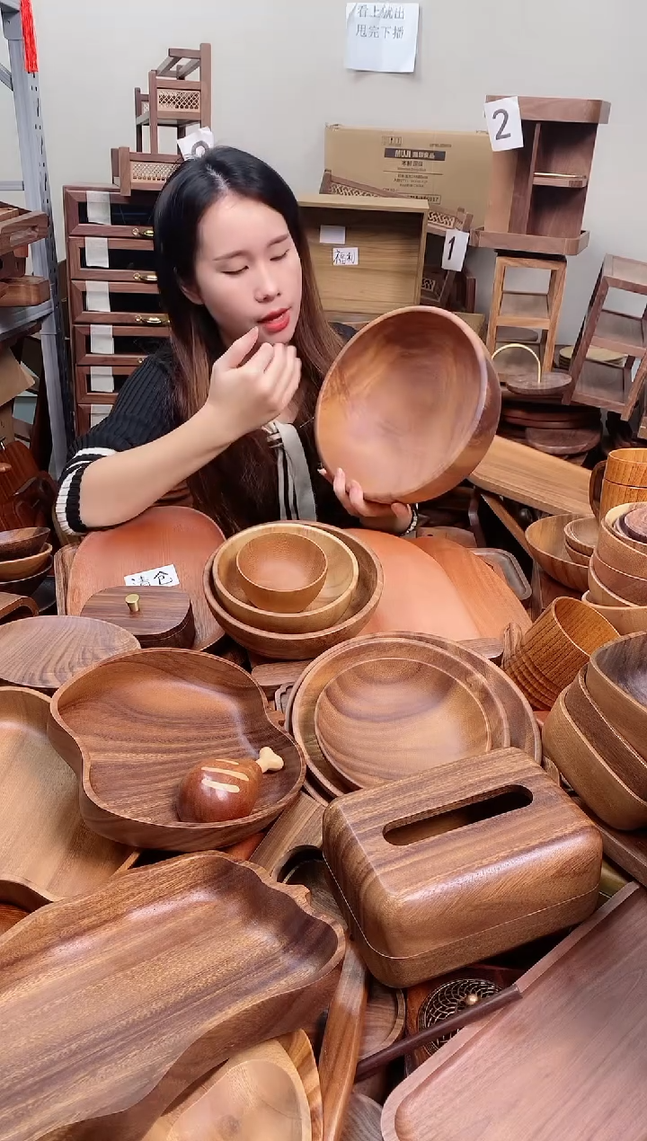 木 南美胡桃木碗25*10cm  内销   