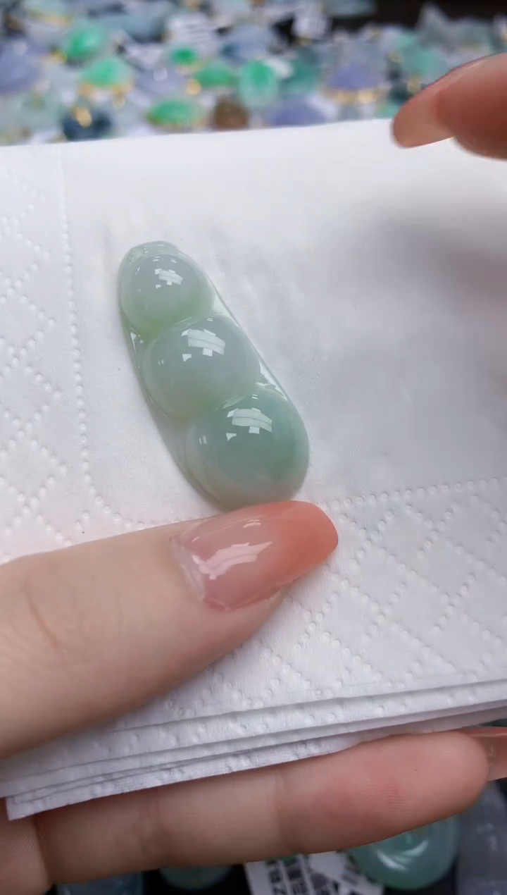 【闪购商品】翡翠颈饰未镶嵌天然缅甸翡翠A货
