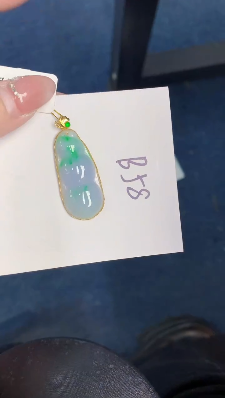 【闪购商品】翡翠颈饰18K金镶嵌000000000