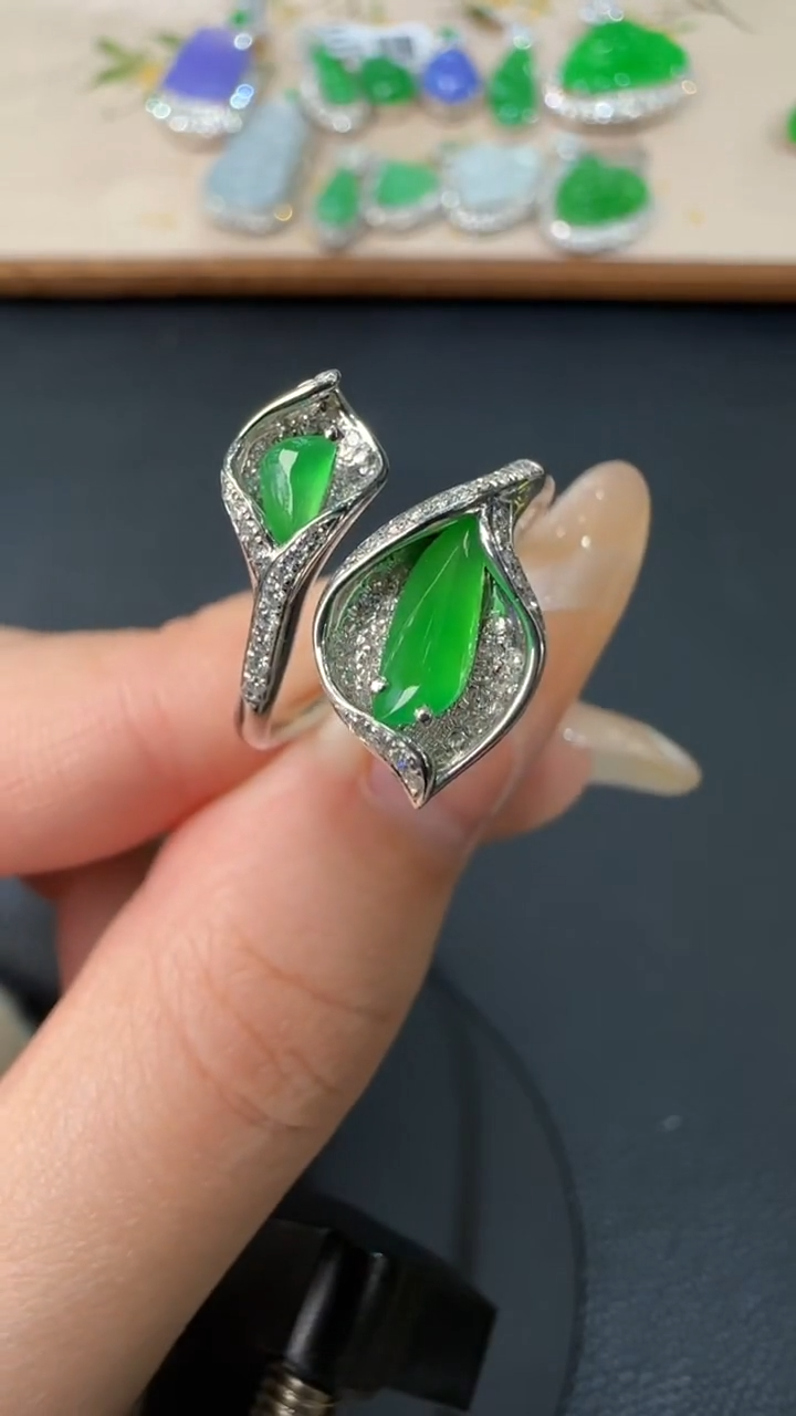 【闪购商品】翡翠戒指18K金镶嵌戒指28