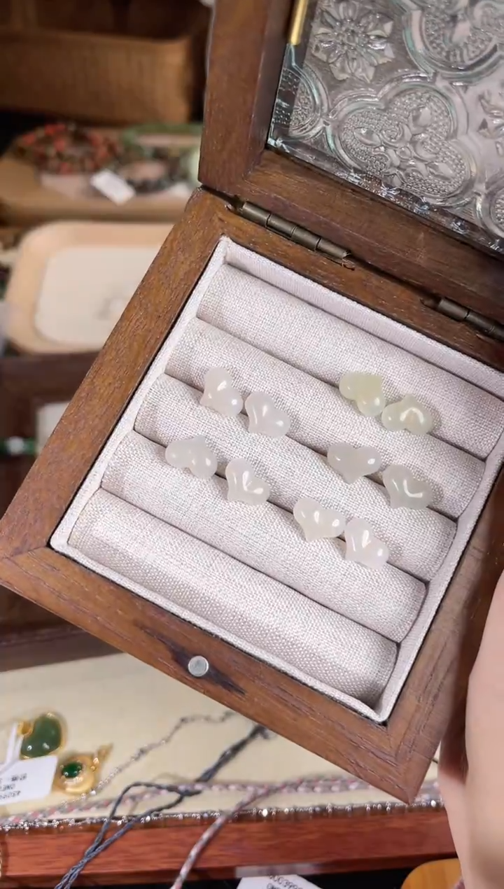 银S925镶嵌和田玉耳钉多样性发其一孤品默认微瑕