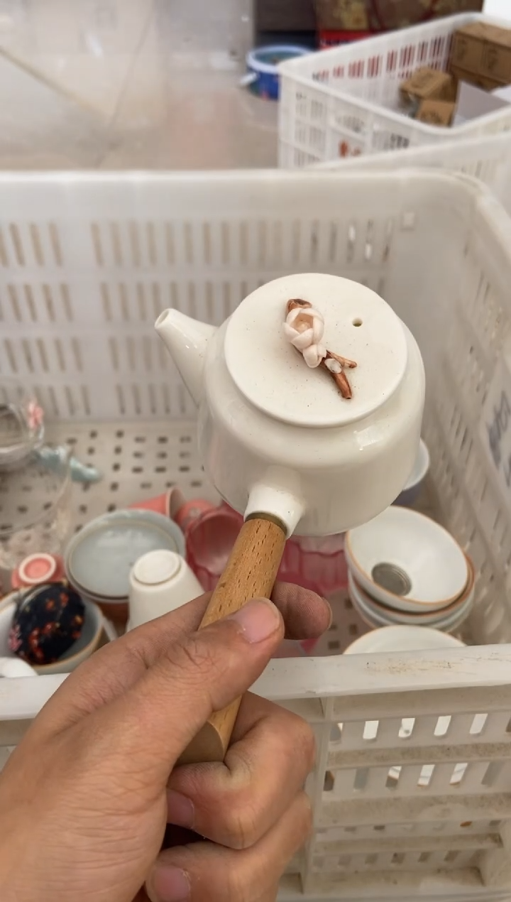 杯无运费险有瑕疵的摄影的产品有使用过的痕迹有点脏介意勿拍