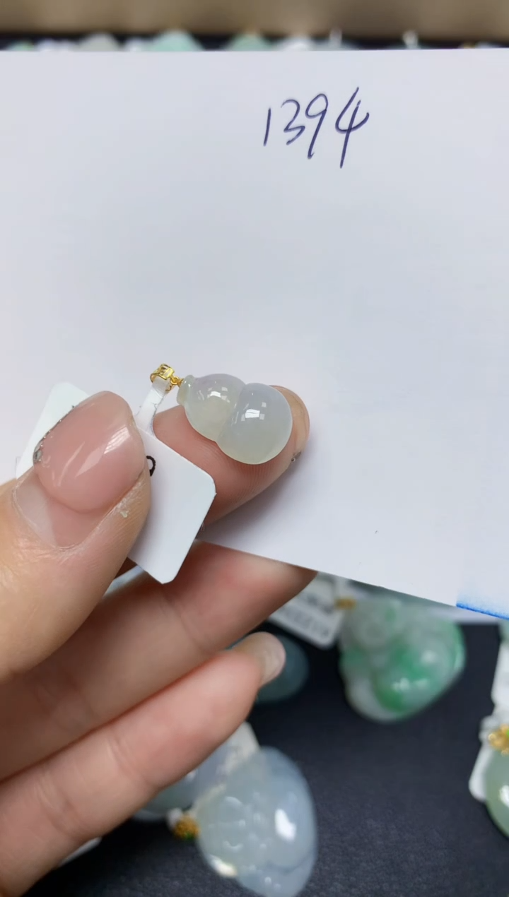 【闪购商品】翡翠挂件18K金镶嵌 天然翡翠A货