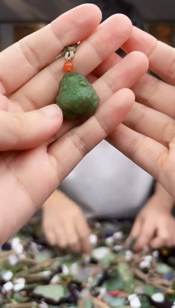 未镶嵌和田玉挂件拍一发一