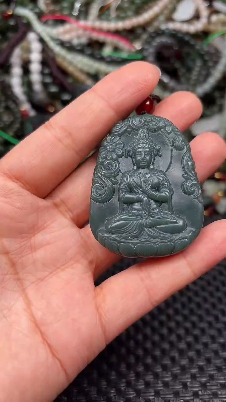 和田玉未镶嵌颈饰1