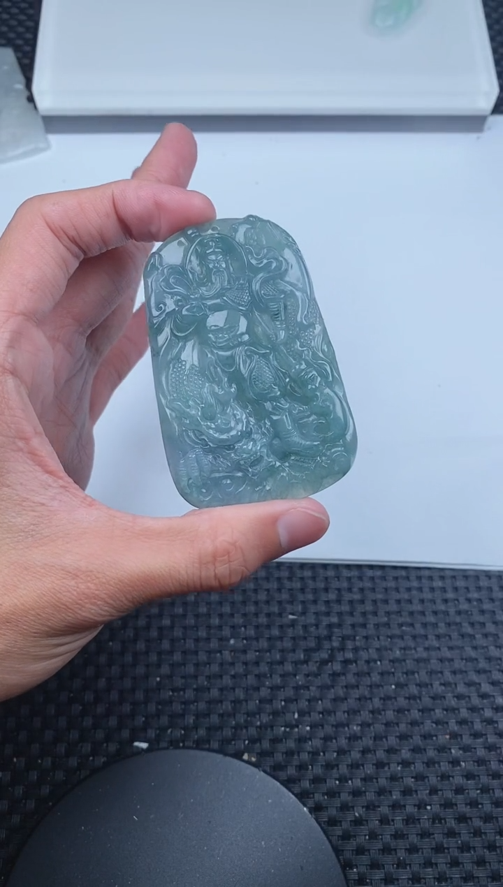 【闪购商品】翡翠颈饰未镶嵌          