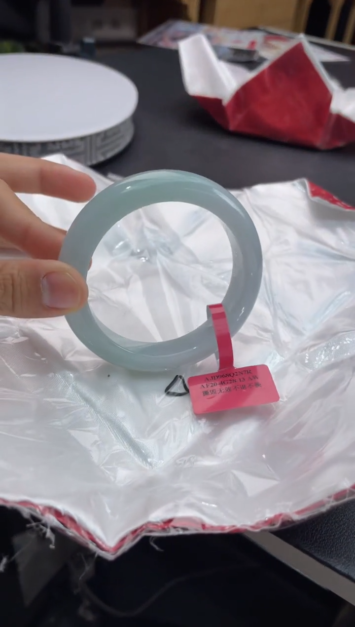 【闪购商品】翡翠手镯未镶嵌9翡翠手镯