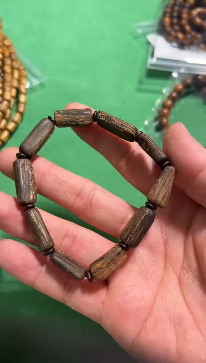 【闪购商品】沉香手串106号沉水文莱多样性发一