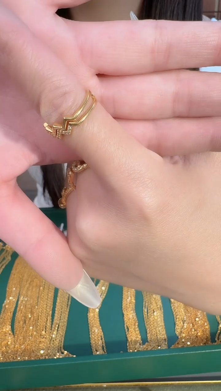 水波纹开口戒（附带礼盒包装）