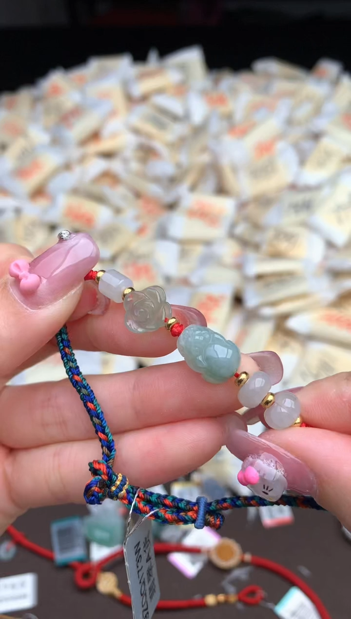 【闪购商品】翡翠挂件未镶嵌—