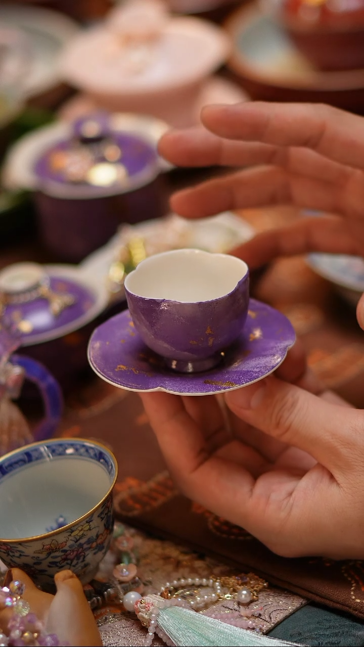 【闪购商品】紫色大漆花口杯+杯垫