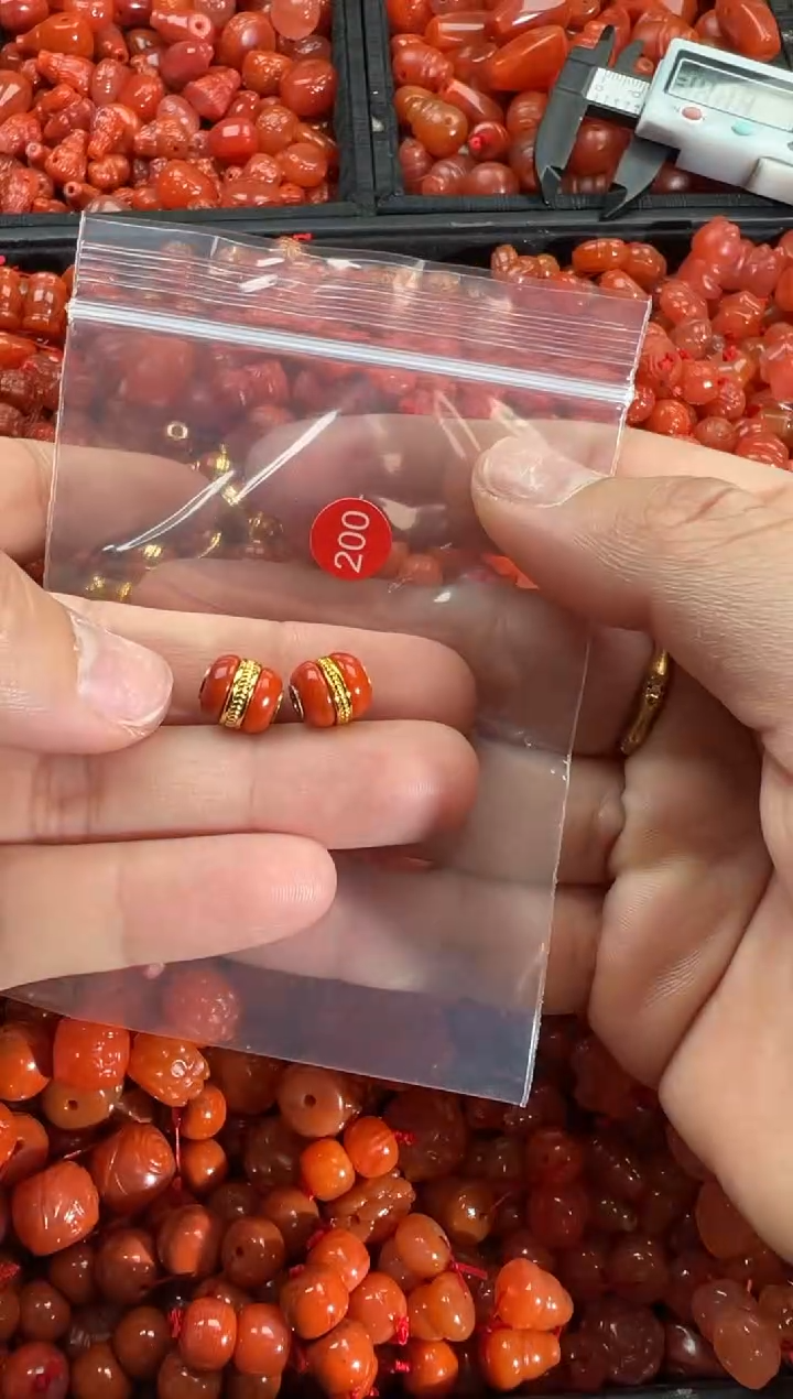 【闪购商品】南红玛瑙颈饰未镶嵌1