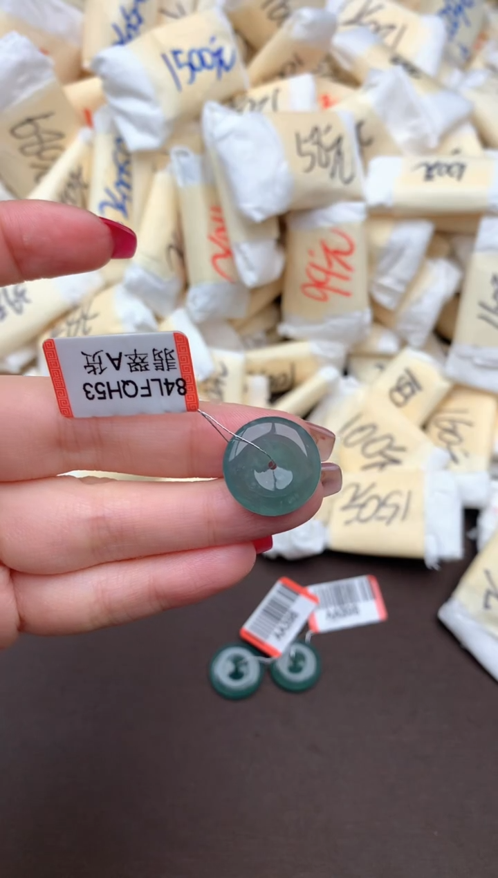 【闪购商品】翡翠颈饰未镶嵌一14