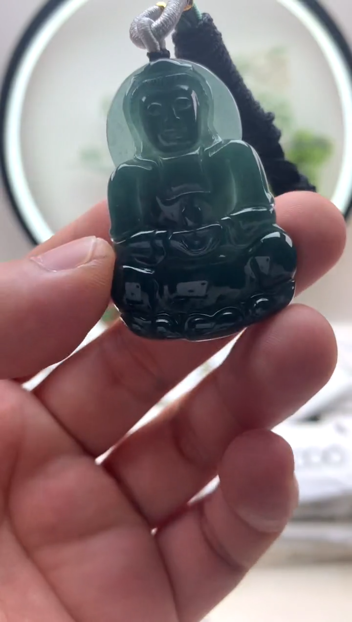颈饰未镶嵌翡翠观音