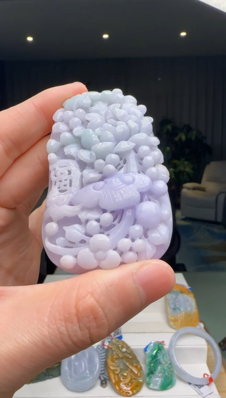 【闪购商品】翡翠吊坠(不含链)未镶嵌DY@@960Q1J09276