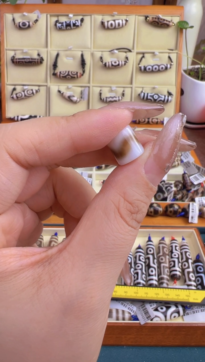 【闪购商品】玛瑙/玉髓吊坠(不含链)未镶嵌7.(微瑕随机发货)