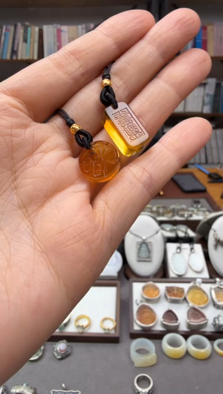 琥珀颈饰未镶嵌y****妈手机挂5