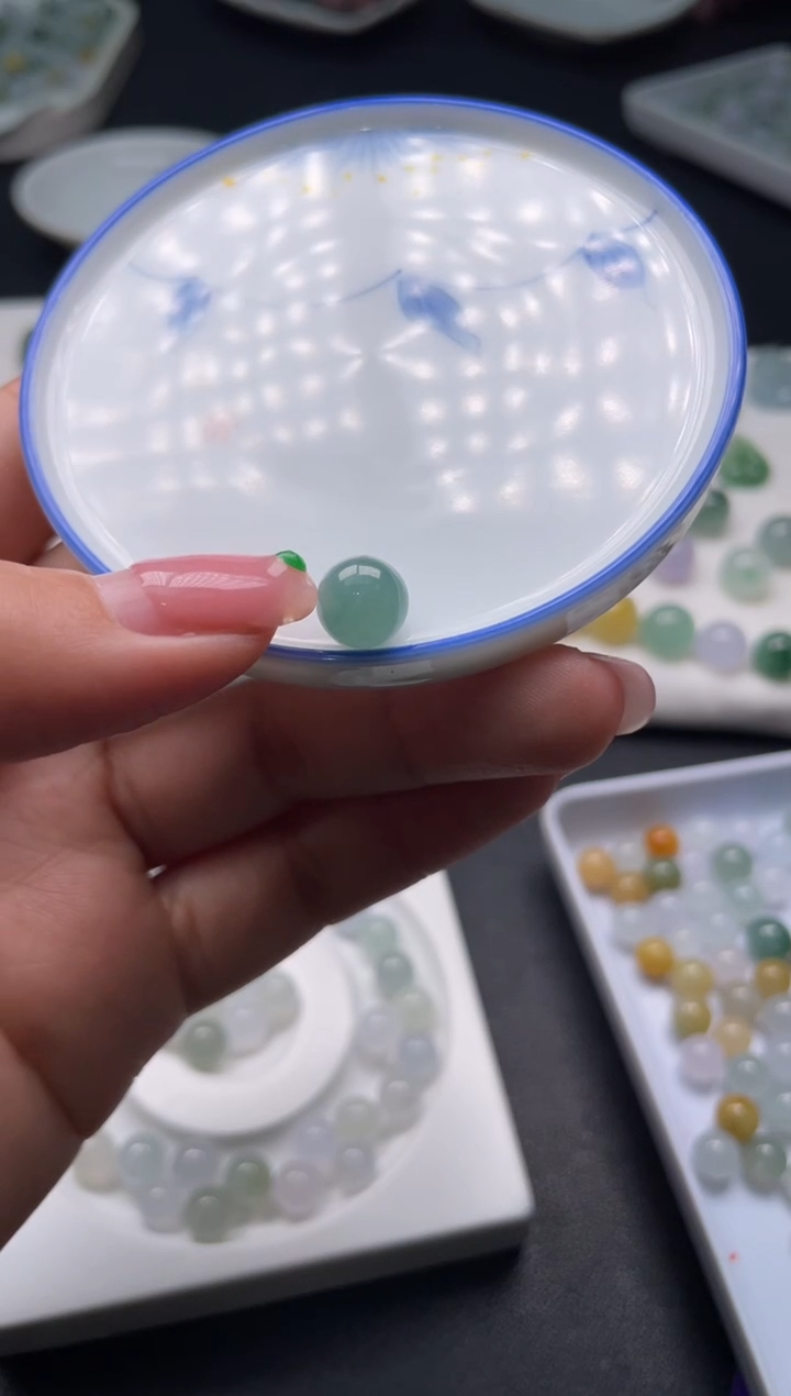 【闪购商品】翡翠颈饰未镶嵌啊A266