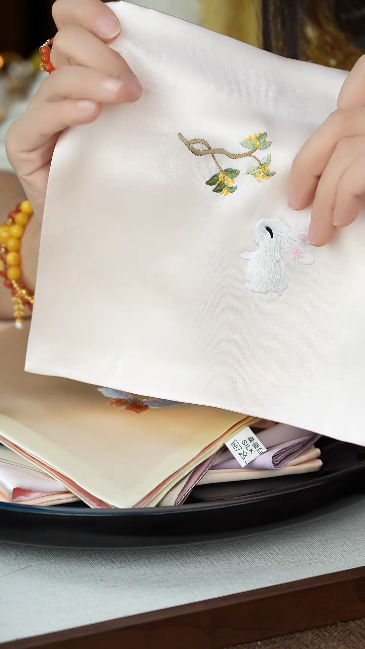 刺绣闪购纯手工非遗国风饰品