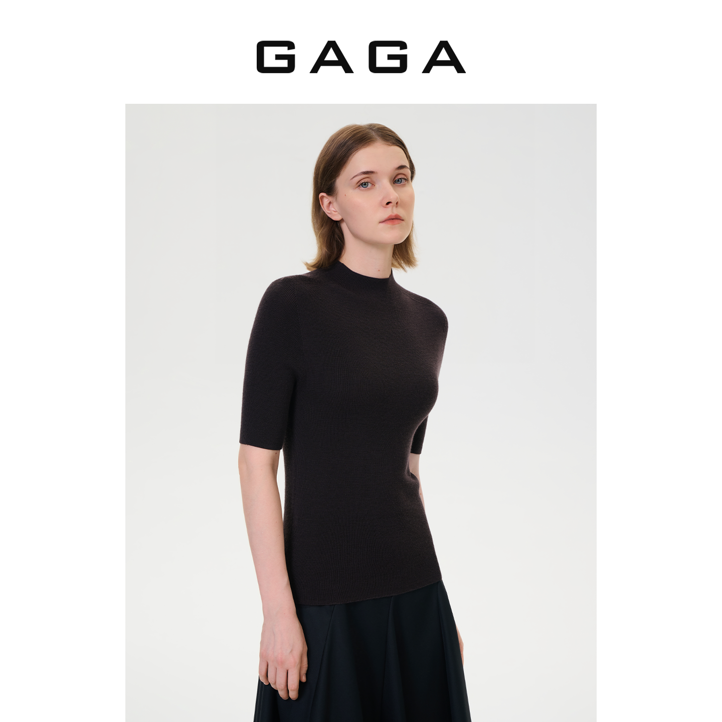 GAGA品牌女装秋季100绵羊毛无缝一体半高领针织衫五分袖G53W65007