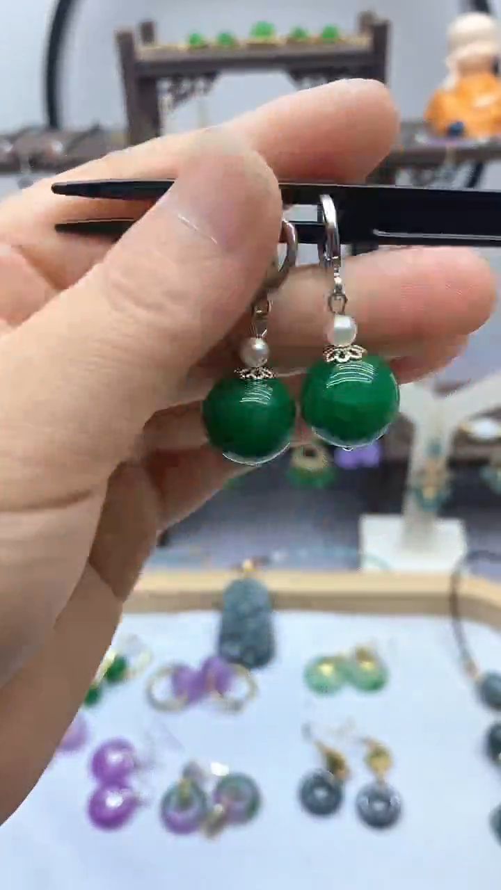 石英质玉（非洲翠）银S925镶嵌耳饰125