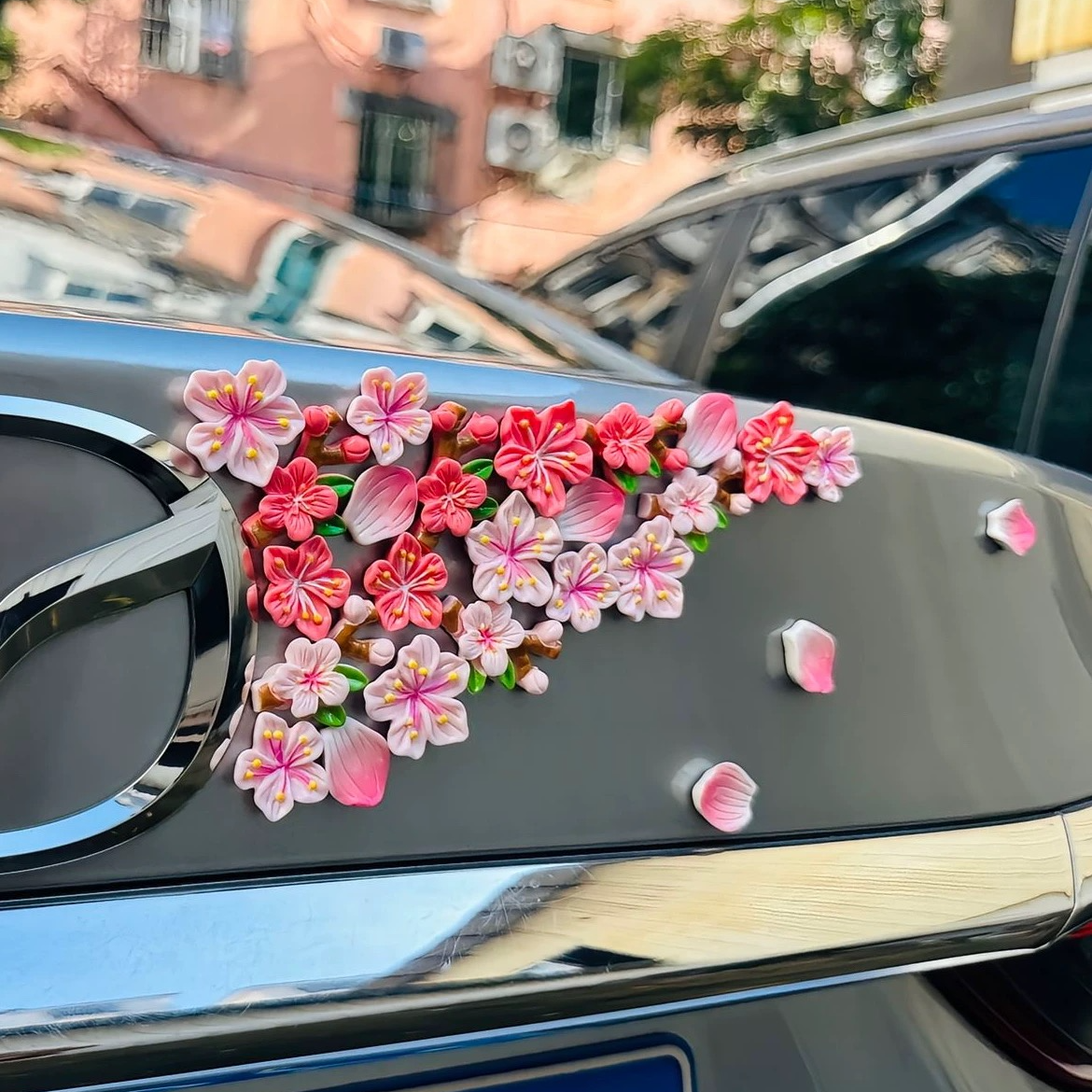 汽车创意网红尾标桃花贴3D立体贴汽车外观内饰装饰用品摆件贴饰