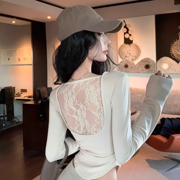 蕾丝拼接U领长袖T恤女春秋季新款纯欲露背修身不规则短款打底上衣