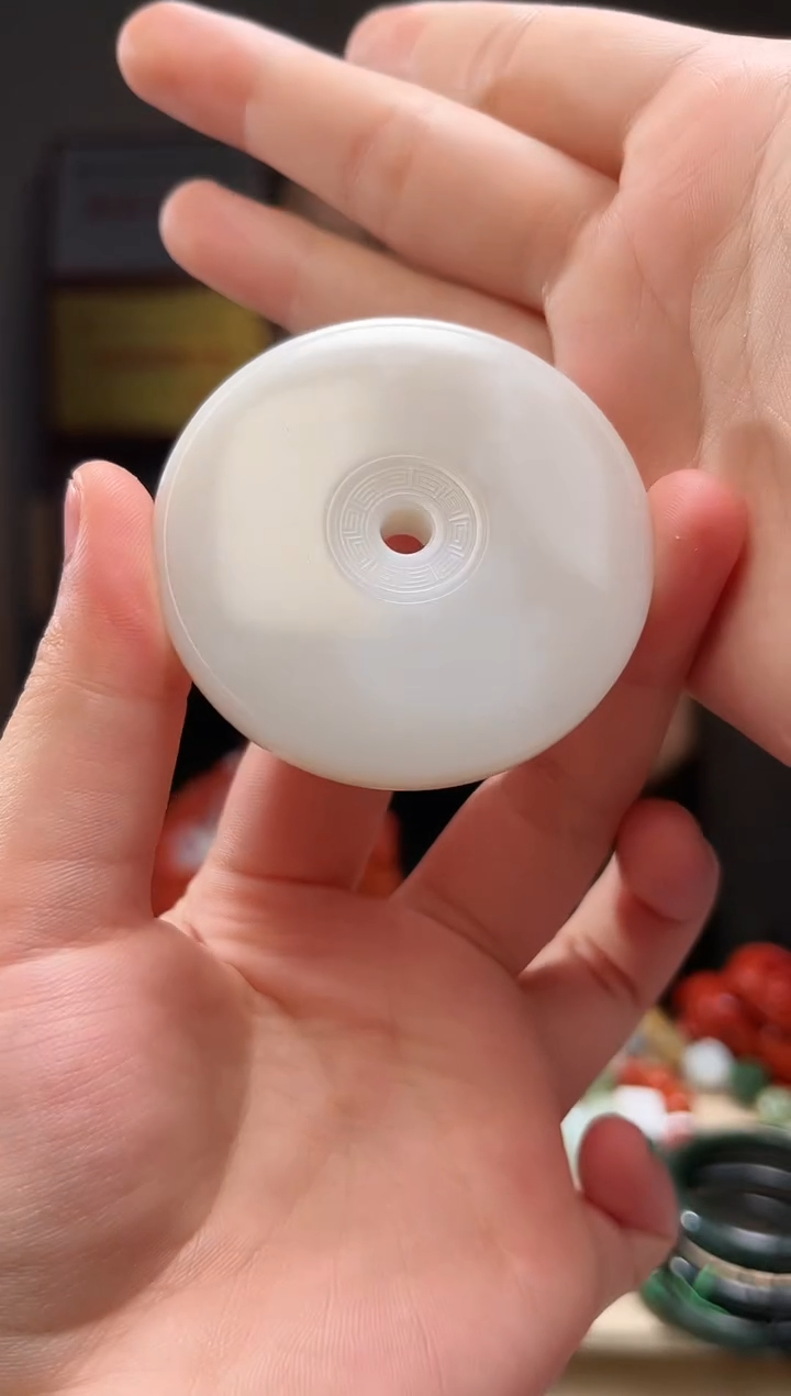 颈饰未镶嵌和田玉吊坠多样性发拍一发一