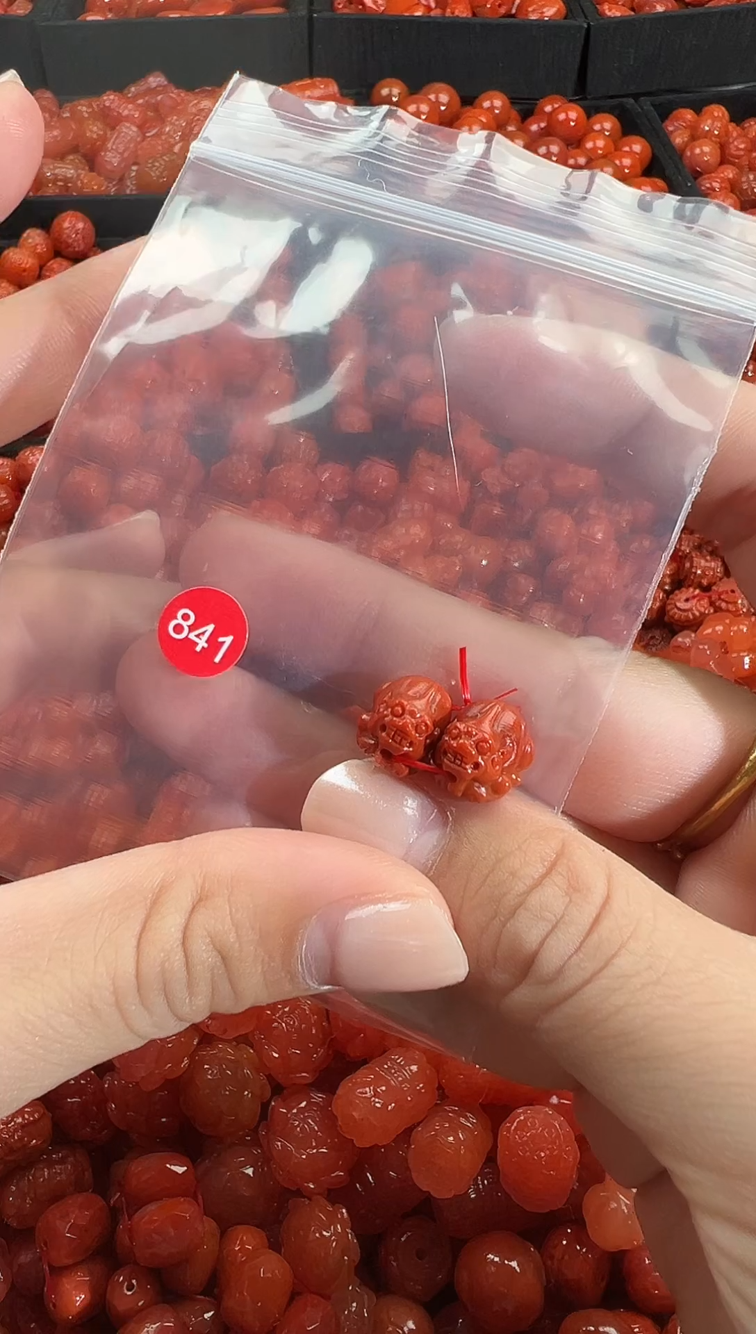 颈饰未镶嵌南红玛瑙1
