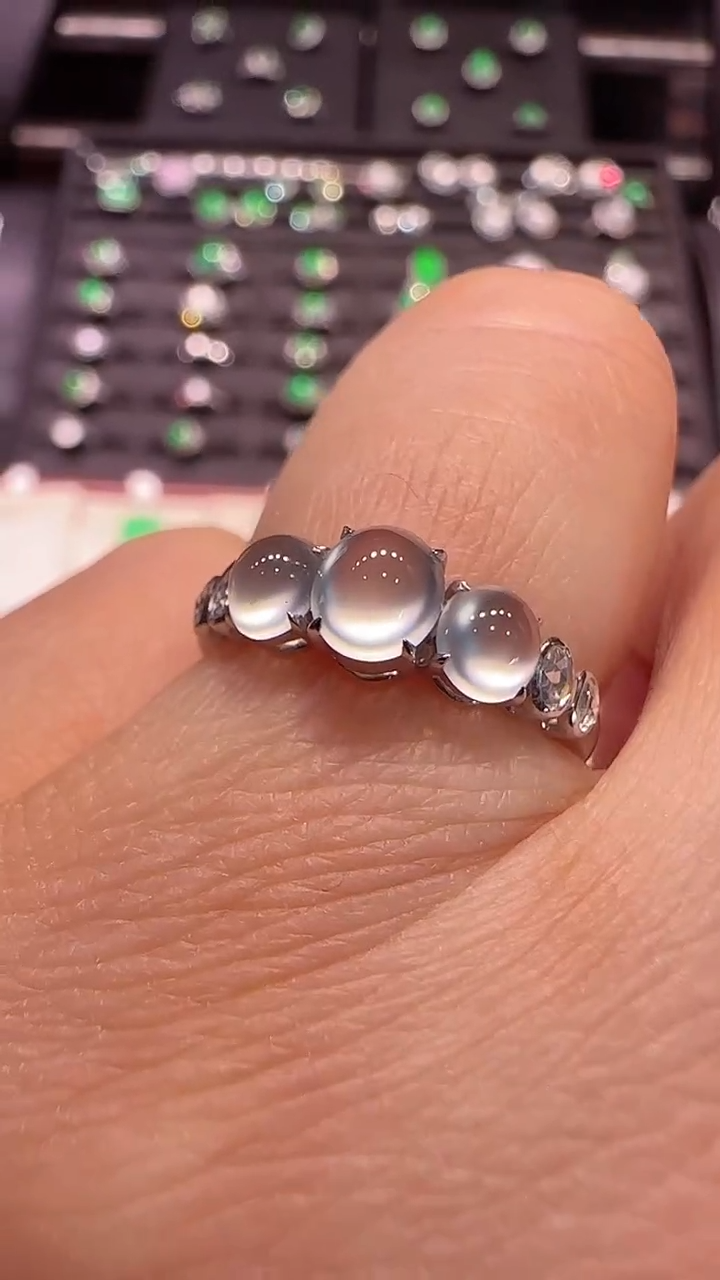 【闪购商品】翡翠戒指18K金镶嵌戒指