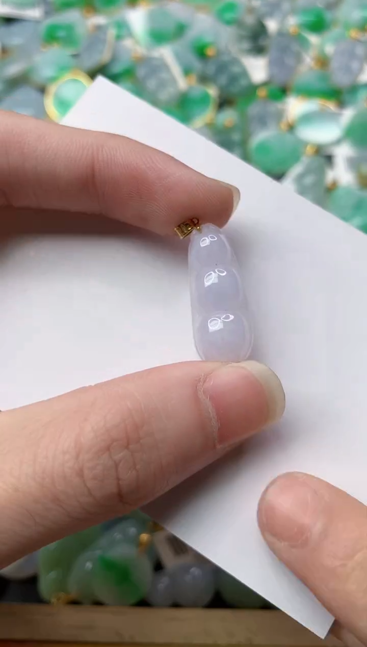 【闪购商品】翡翠颈饰18K金镶嵌22...........