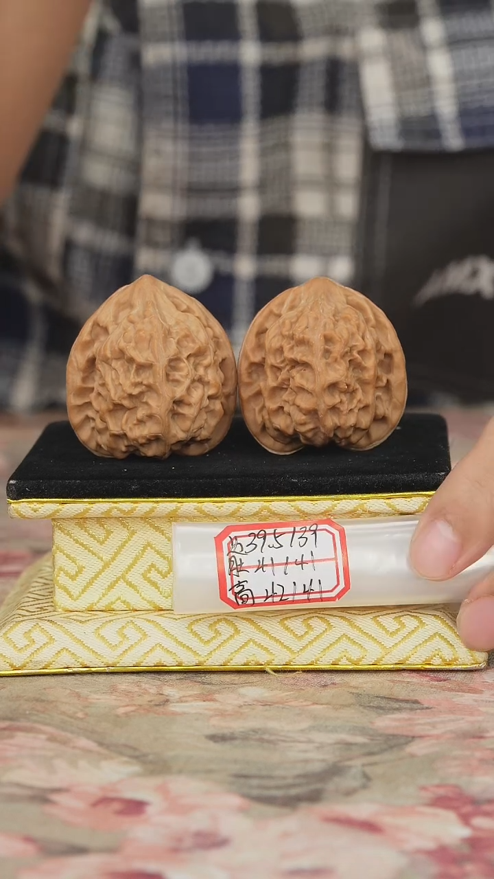 文玩核桃把件马蹄