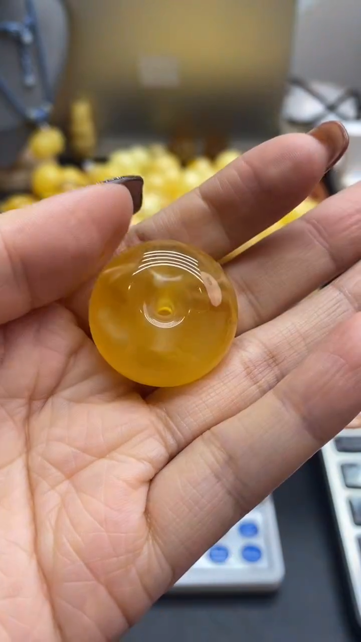 琥珀未镶嵌珠宝奇石171