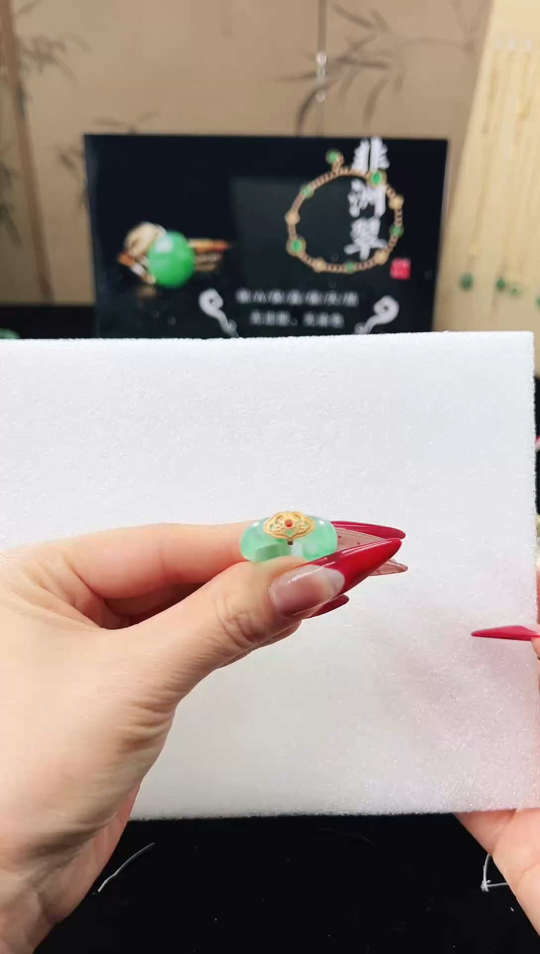 【闪购商品】石英质玉戒指银S925镶嵌天然非洲翠戒圈