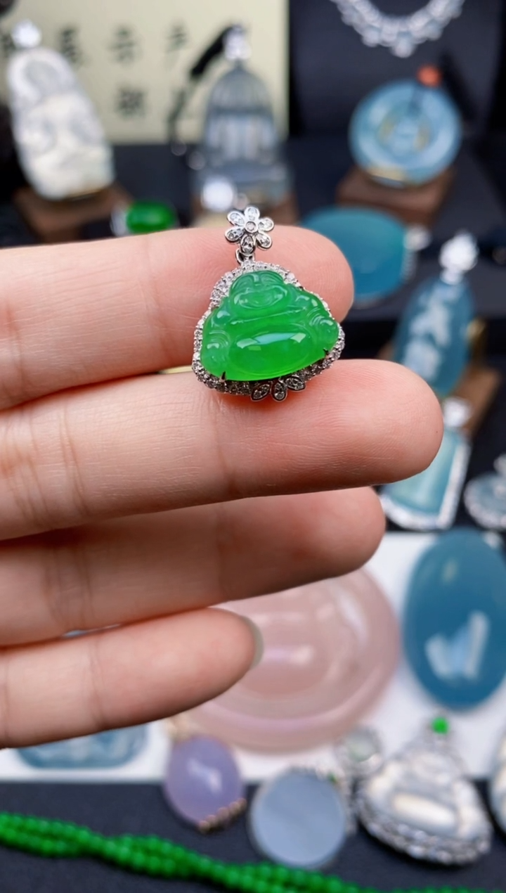 【闪购商品】翡翠颈饰18K金镶嵌佛公