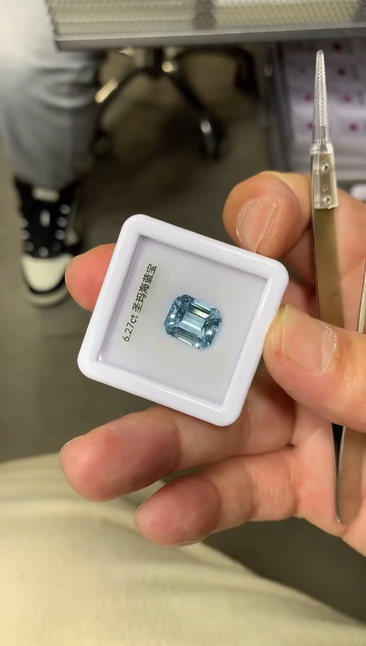 【闪购商品】海蓝宝石笔搁未镶嵌6.27ct 30