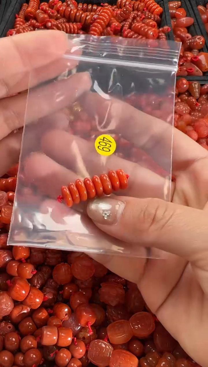 【闪购商品】南红玛瑙颈饰未镶嵌1