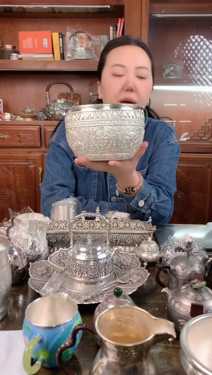 【闪购商品】足银999浮雕缠枝莲茶海茶缸
