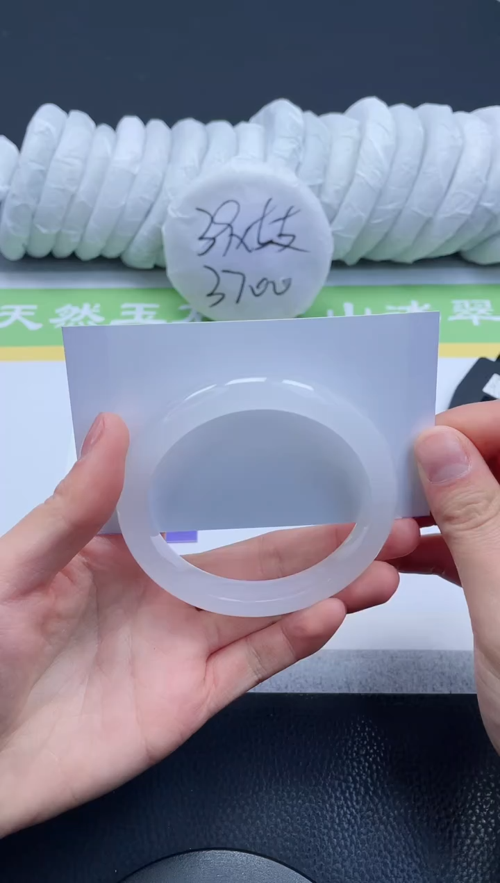 【闪购商品】石英质玉手镯未镶嵌A34-60+