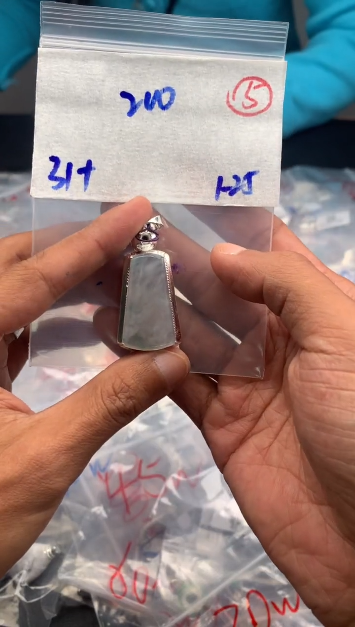 【闪购商品】定制翡翠未镶嵌毛货需精细抛光拍一发一