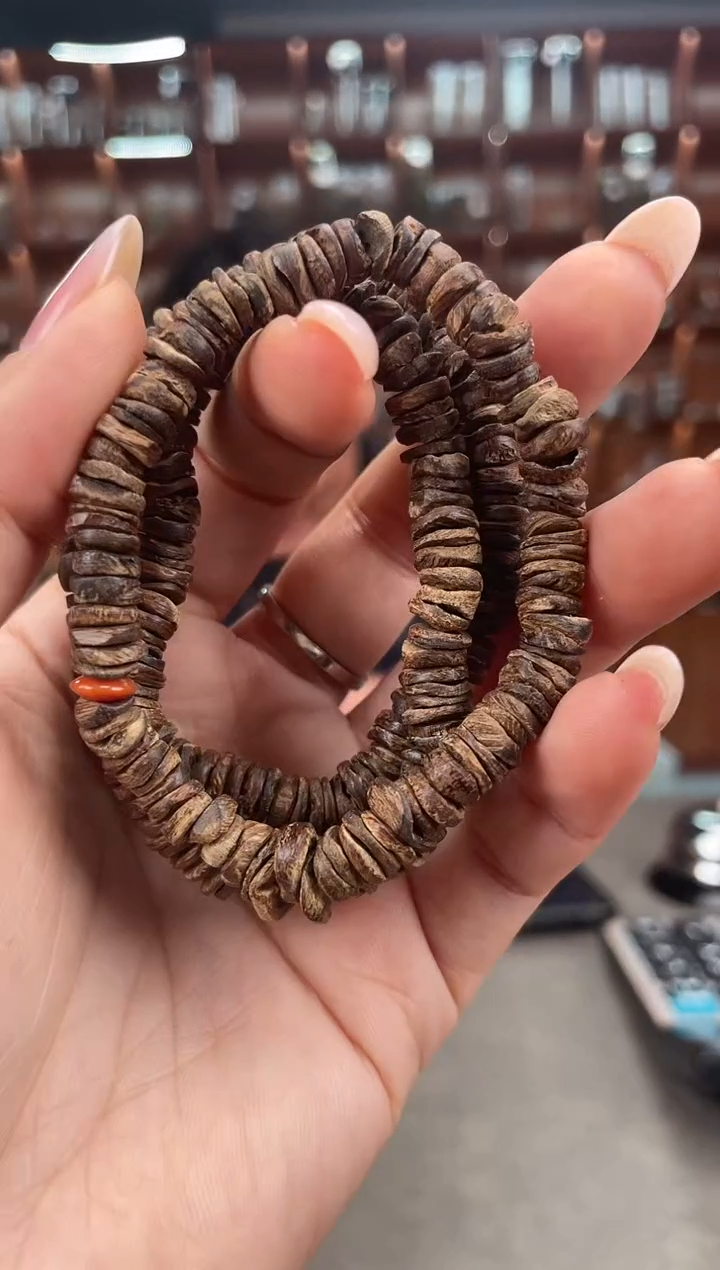 【闪购商品】沉香手串68号沉水达拉干多样性发一条