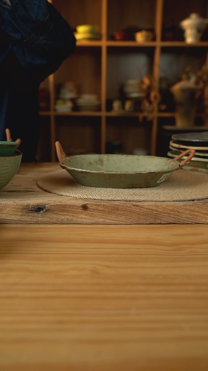 123布里纹豆绿色系列的9.5英寸布里纹双耳绿色麻绳鱼盘1个