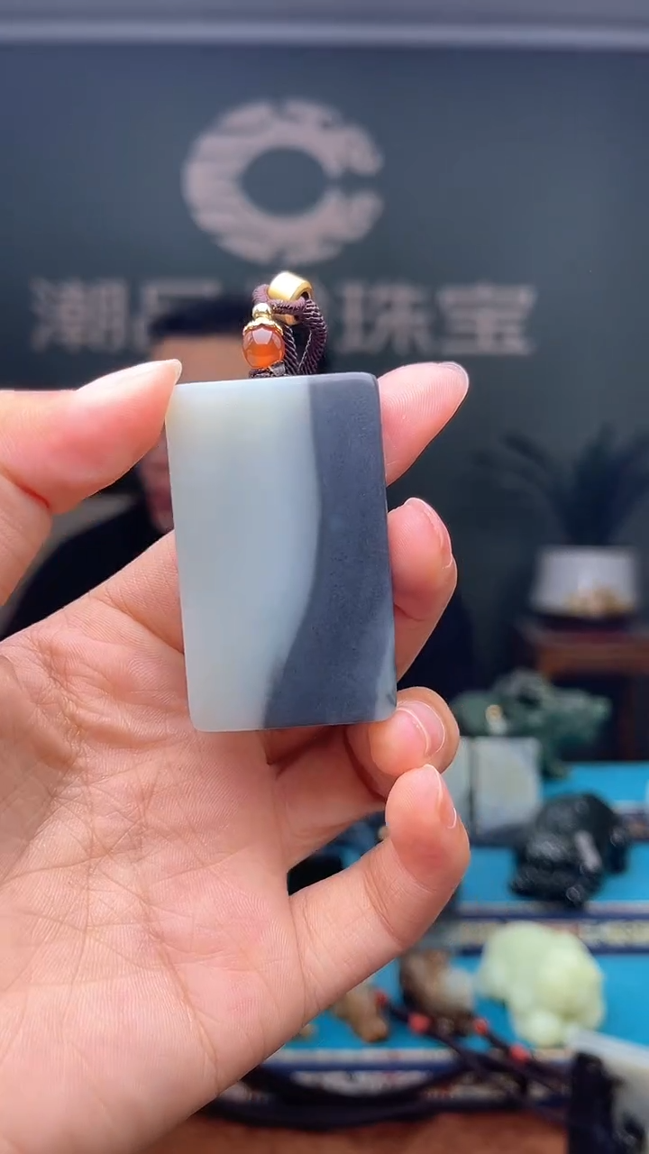 未镶嵌和田玉挂件1