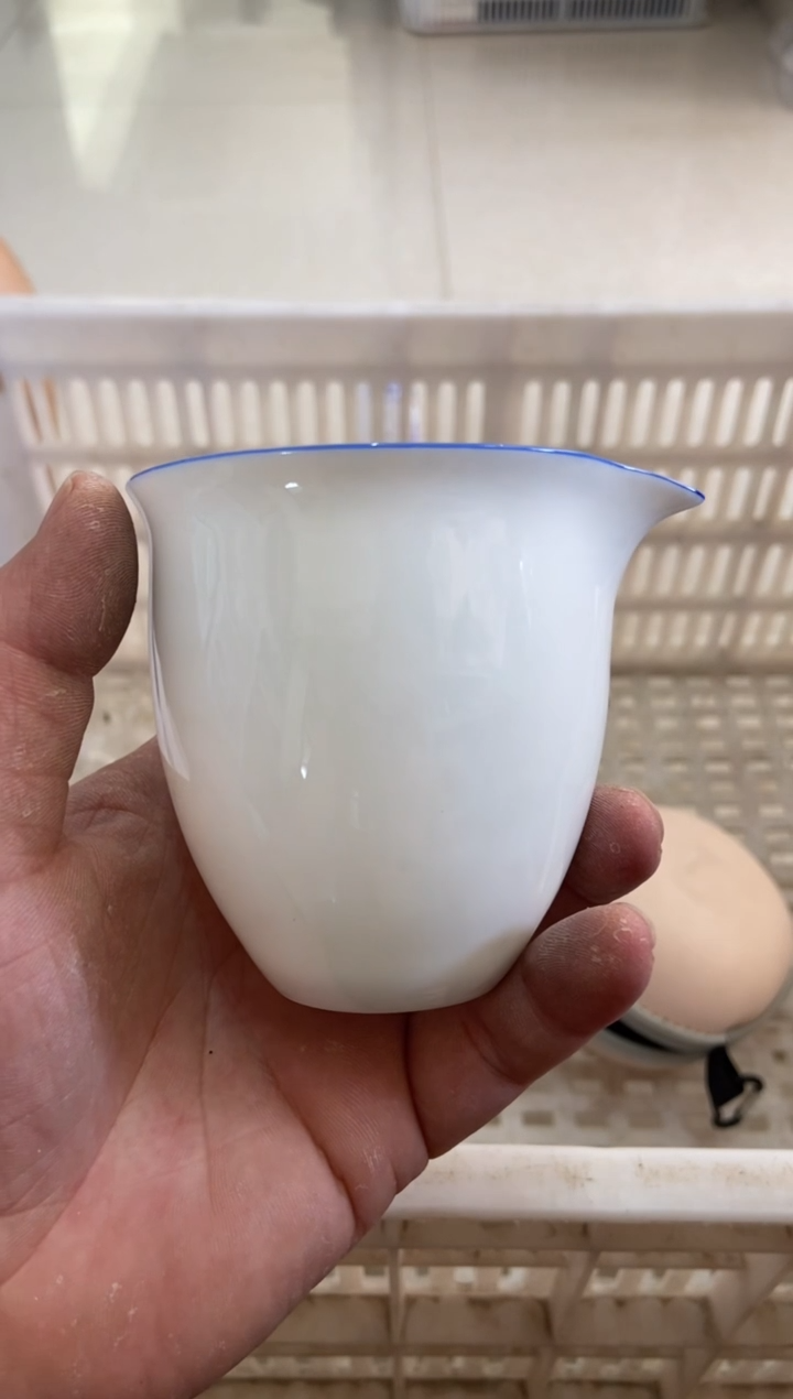 无运费险有瑕疵的摄影的产品有使用过的痕迹有点脏介意勿拍