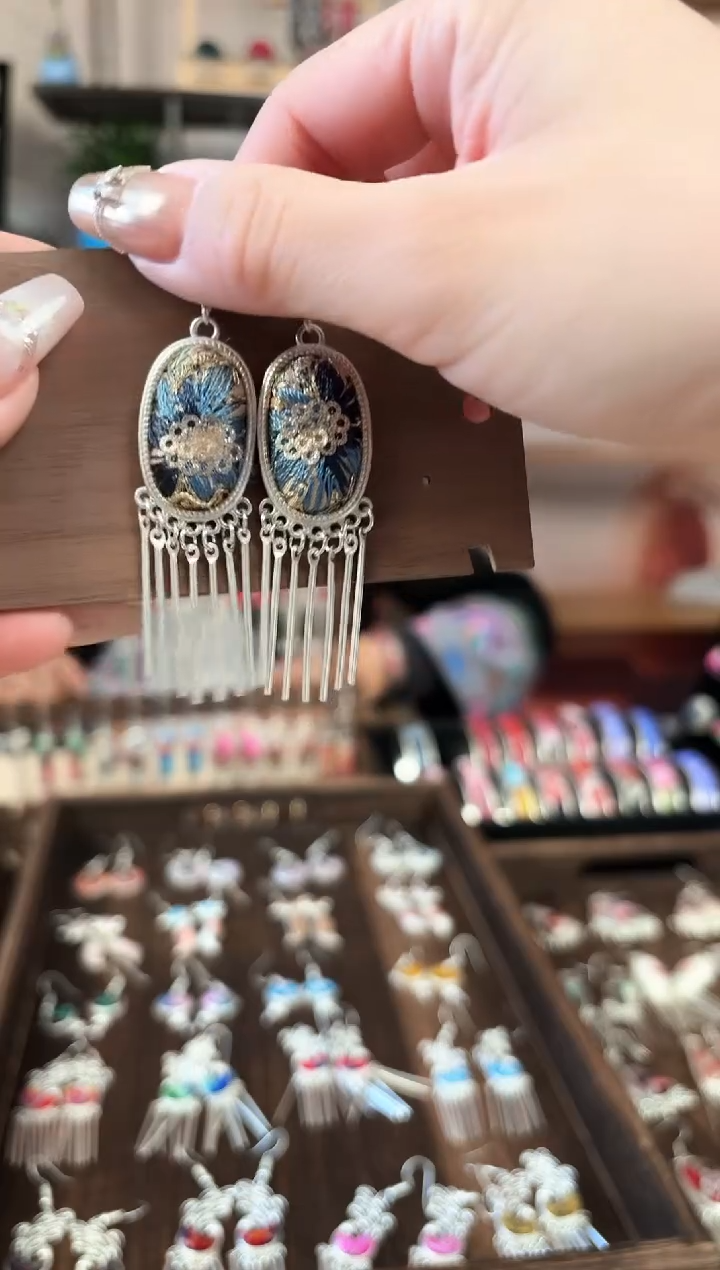 【闪购商品】织绣艺枝独秀手工饰品221