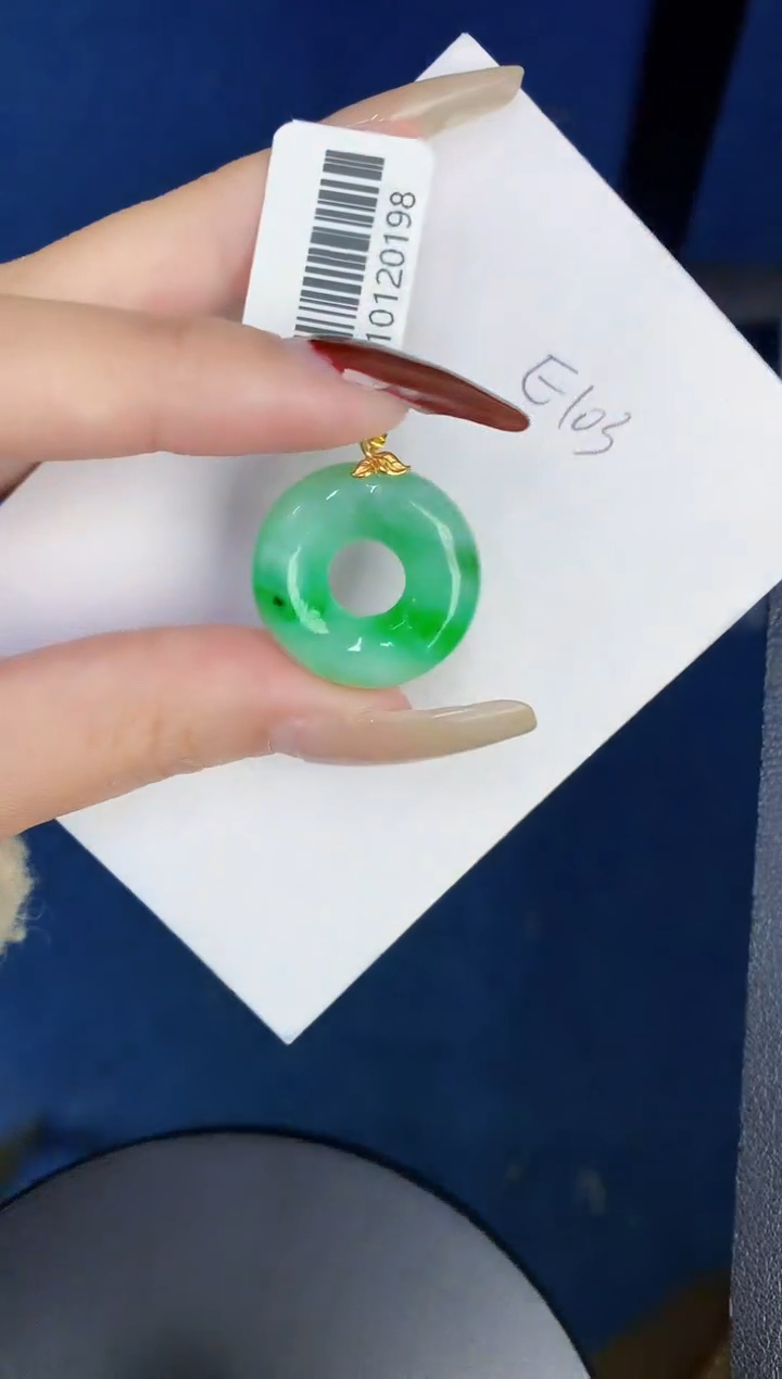 【闪购商品】翡翠颈饰18K金镶嵌00000000000