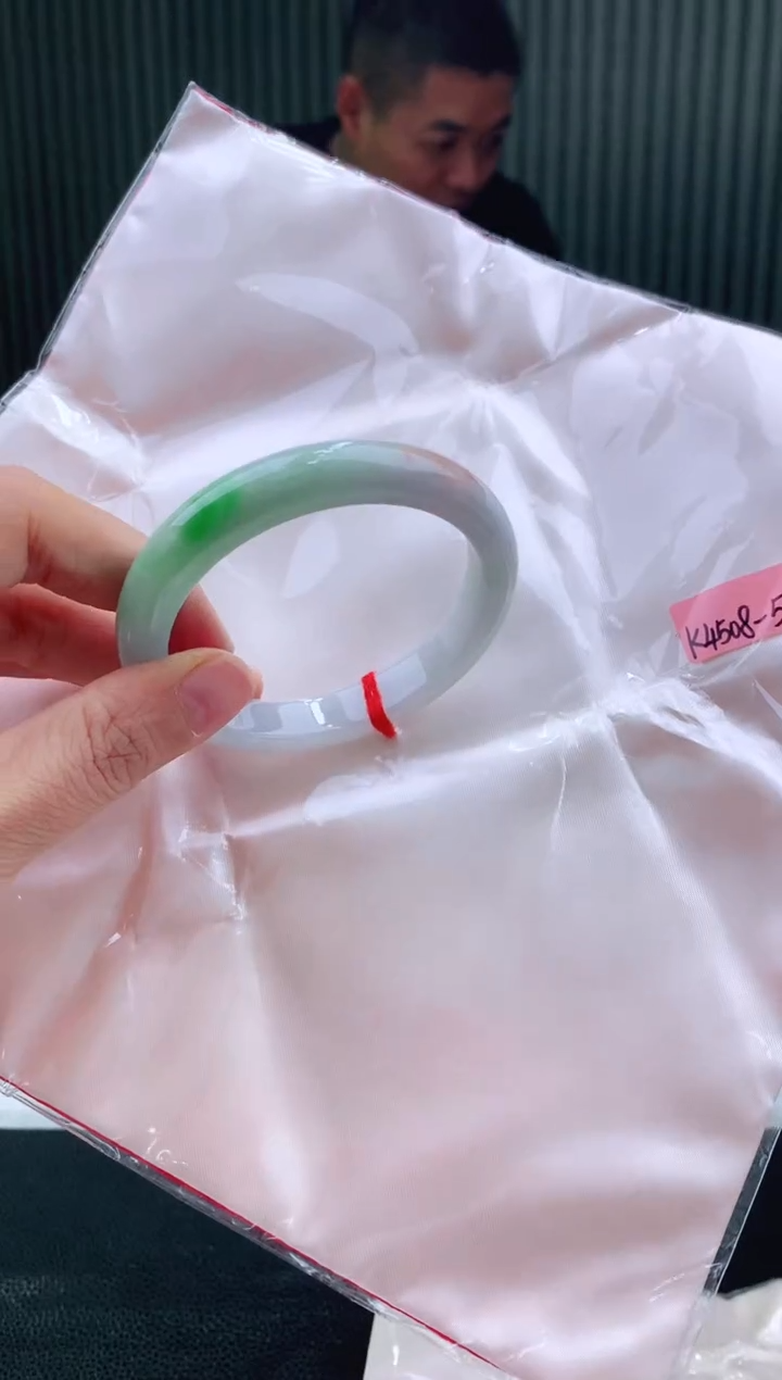 未镶嵌手镯翡翠54+