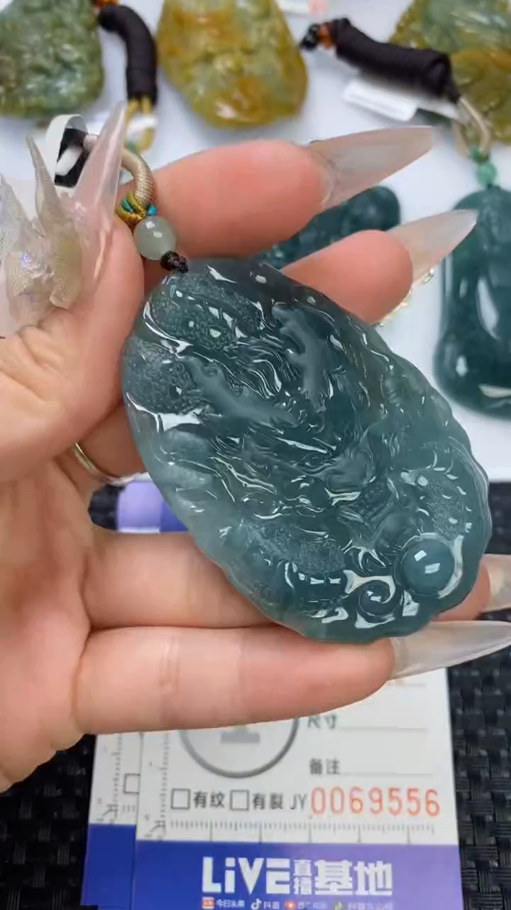 【闪购商品】翡翠颈饰未镶嵌1111111111111111